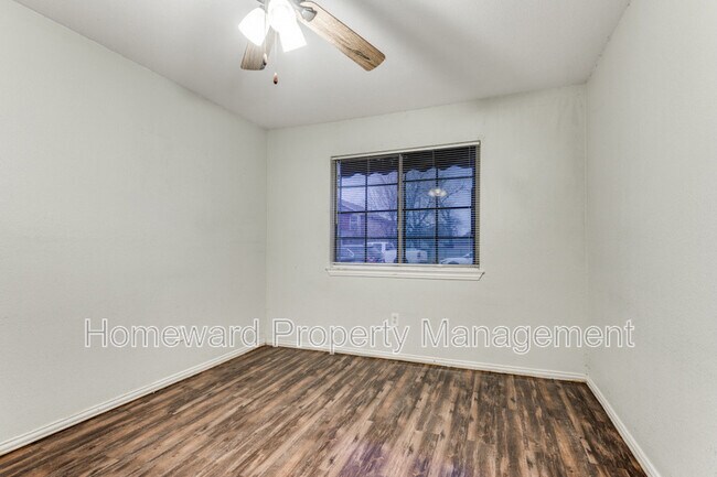 Building Photo - 1909 May St