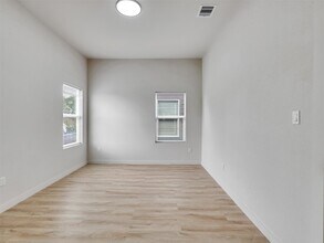 Building Photo - 9707 Cargill St