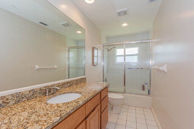 Building Photo - 2225 Silver Sands Ct