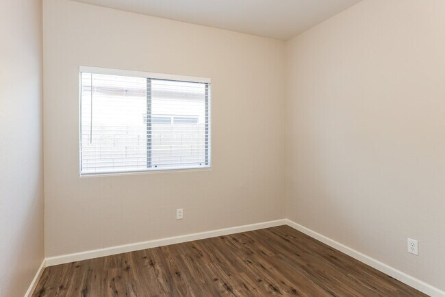 Building Photo - 4629 W Fortune Dr