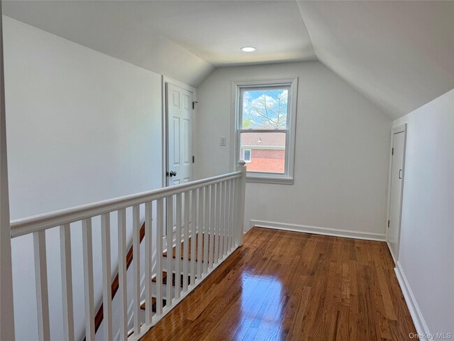 Building Photo - 48 79th Ave