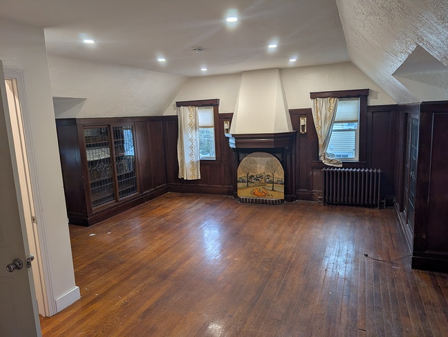 Building Photo - 54R Nahant St