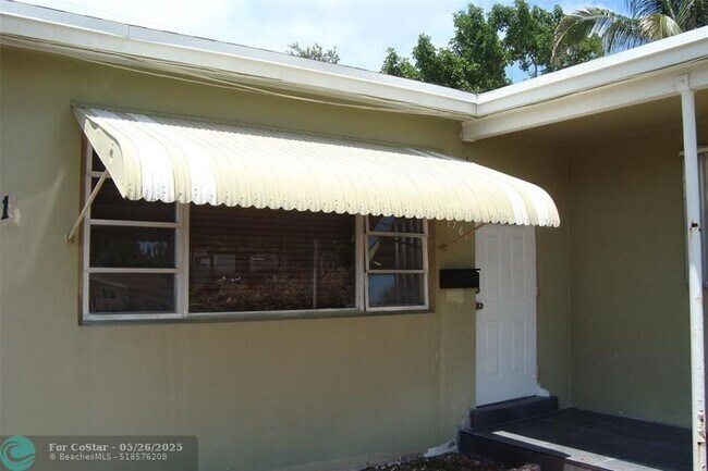 Building Photo - 1761 NW 184th St