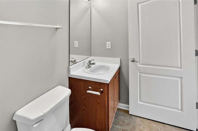 Building Photo - 3449 Parc Dr SW