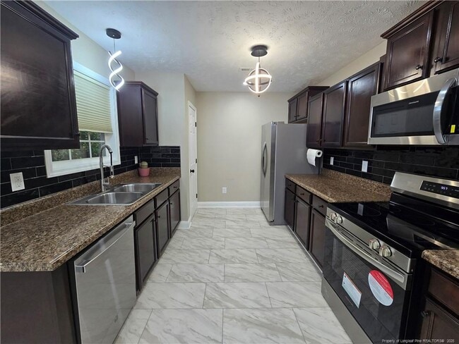 Building Photo - 501 Mildenhill Rd