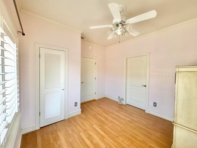 Building Photo - 807 Fresno St