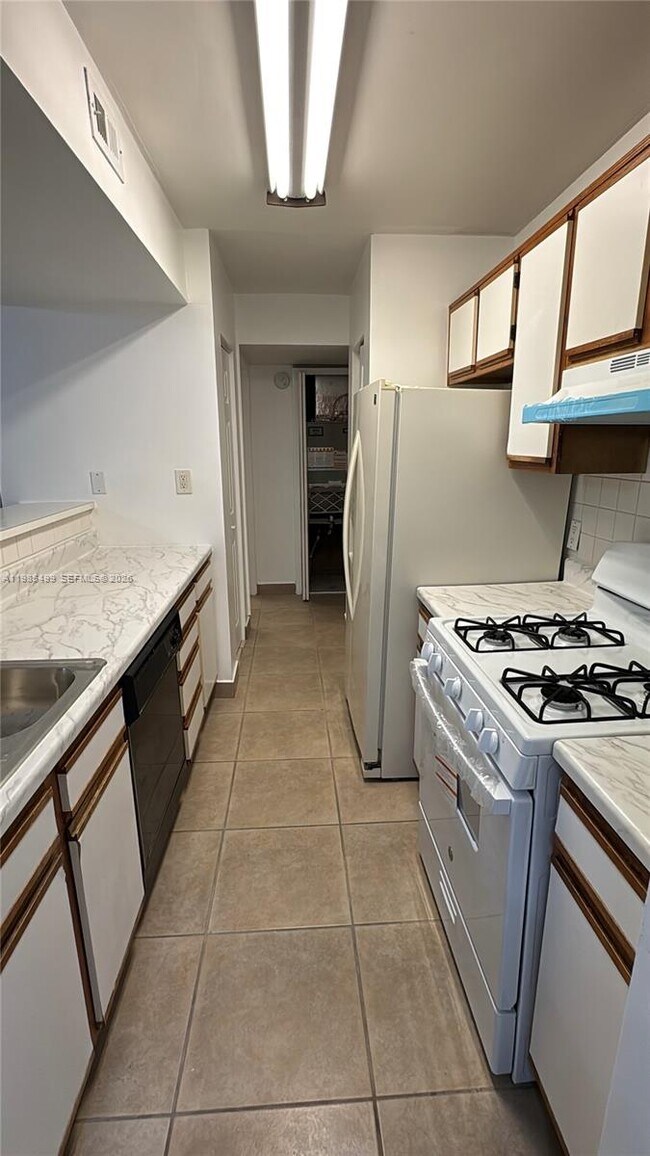 Building Photo - 15320 SW 106th Terrace