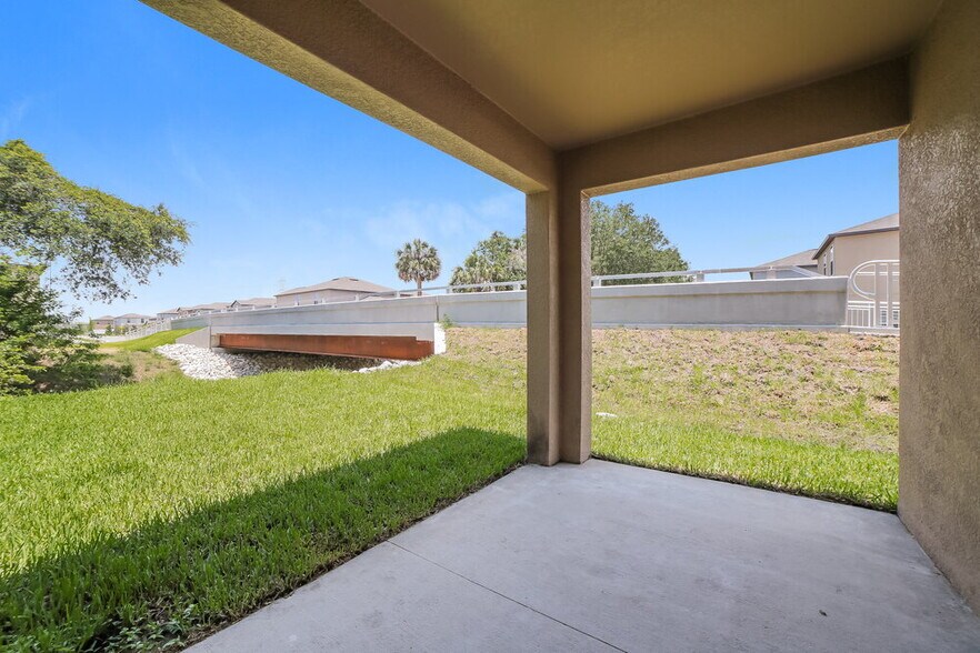 Building Photo - 7230 Spring Snowflake Ave