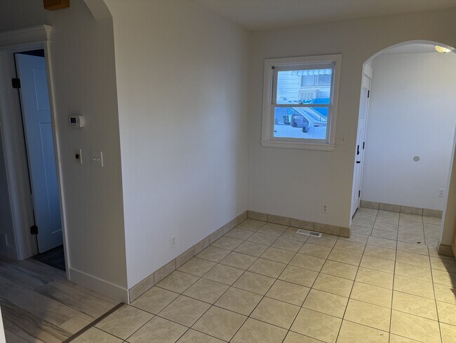 Building Photo - 8544 S 300 E