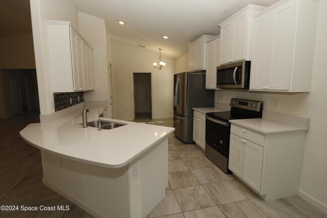 Building Photo - 4596 Broomsedge Cir