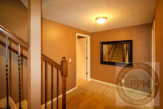 Building Photo - Beautiful 5Bd/3Ba House! | Papillion, Ne!