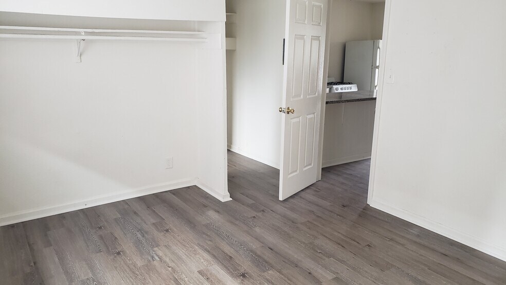 Building Photo - 3445 Altos Ave