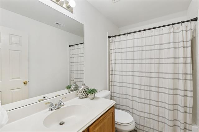 Building Photo - 3505 Summer Dr