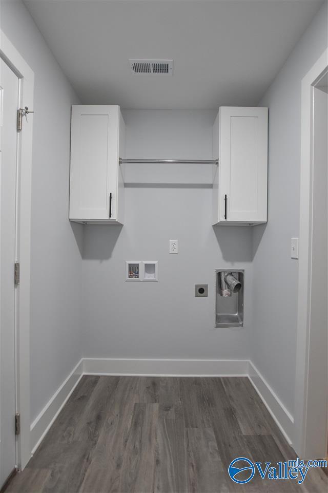 Building Photo - 300 Stone Hill Dr