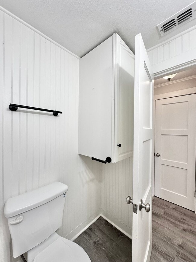 Building Photo - Coming Soon! Charming & Updated 3-Bedroom Home in the Heart of Lindale!