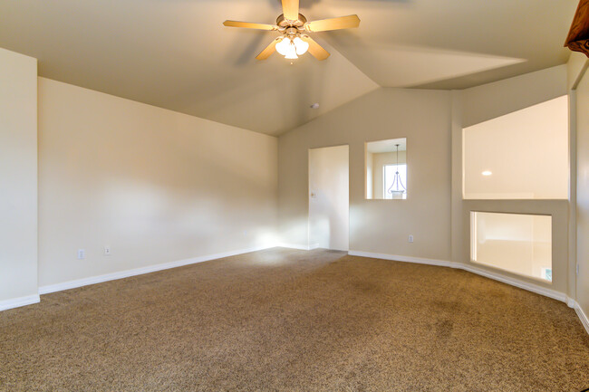 Upper Level Loft, Photo #2 - 2162 Alpine Shadows Vw