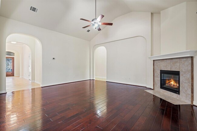 Building Photo - 8704 Old Corral Cove