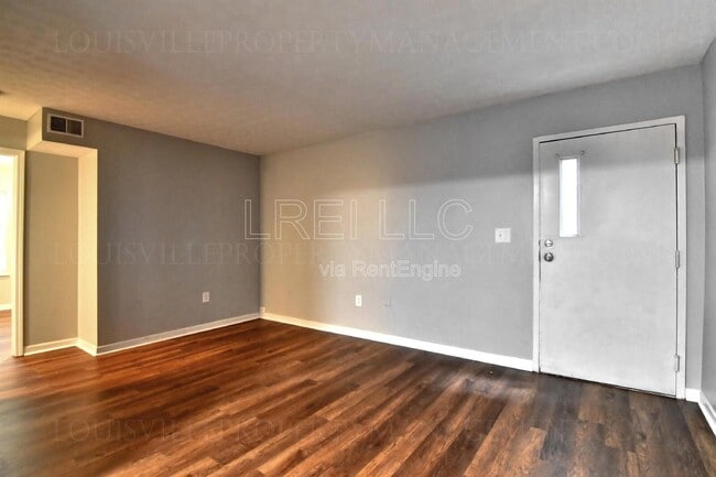 Building Photo - 715 M St