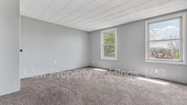 Building Photo - 841 Jackson St