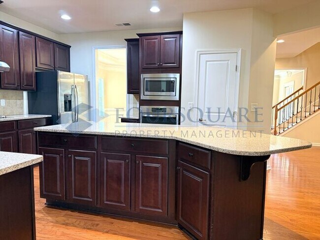 Building Photo - Beautiful 4-Bedroom Home Screened Porch & Bonus Room – Minutes from RTP, Shopping & Dining , Comm...