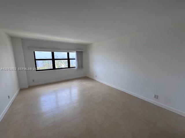Building Photo - 4900 N Ocean Blvd