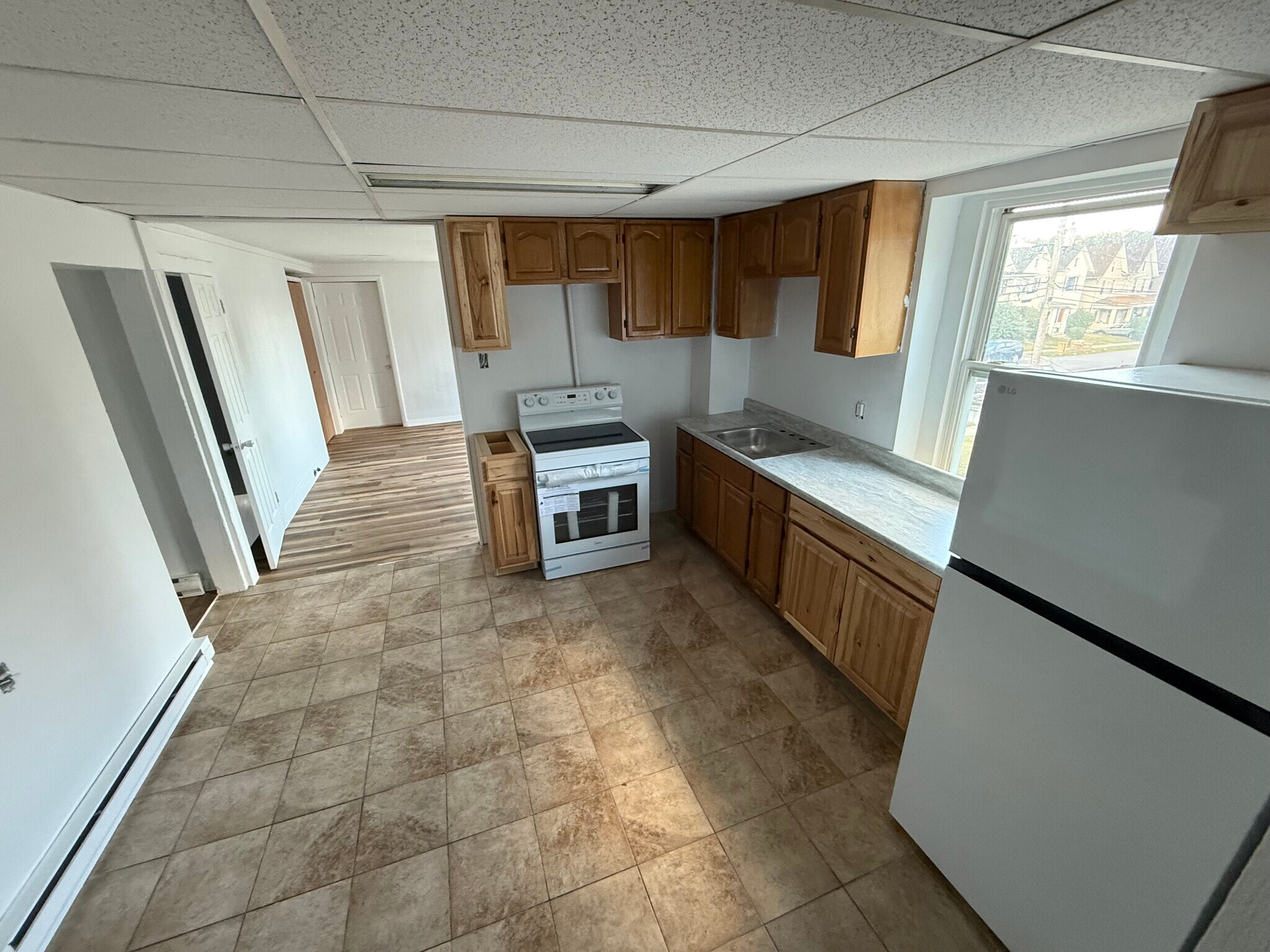 Building Photo - 604 E Market St