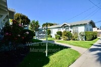 Building Photo - 125 E Ellis Pl