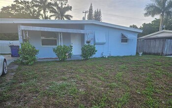 Building Photo - 760 Camellia Dr