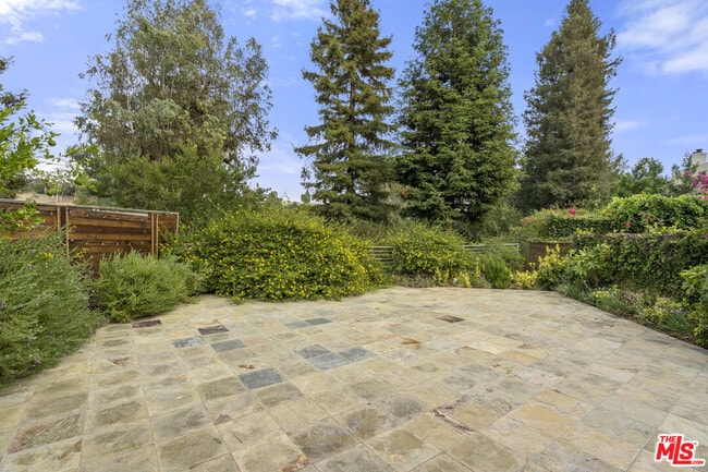 Building Photo - 2606 Claray Dr