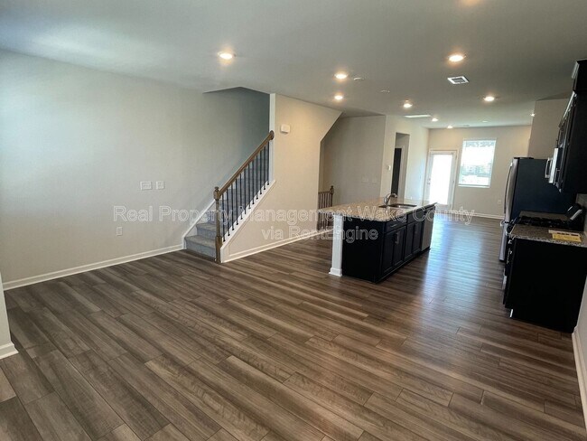 Building Photo - 2727 Chert Ln