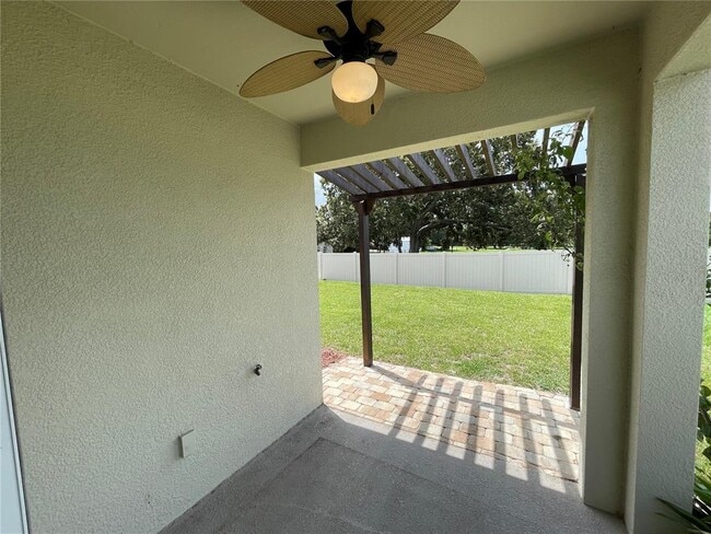 Building Photo - 689 Crown Rose Dr