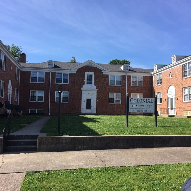 Building Photo - Colonial Apartments