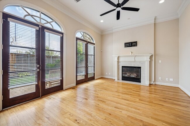 Building Photo - 6323 E Mystic Meadow