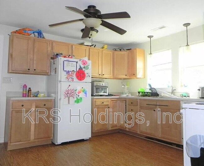 Building Photo - 5944 Bartee St