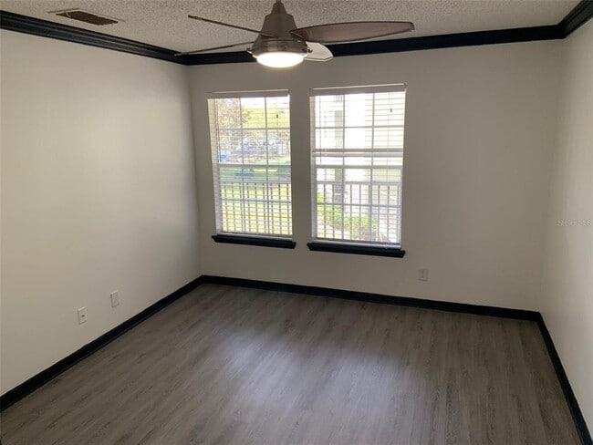 Building Photo - 5986 Westgate Dr