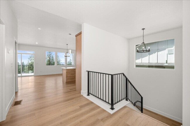 Building Photo - $3,600 - 4 Bed / 3 Bath Stunning Brand New...