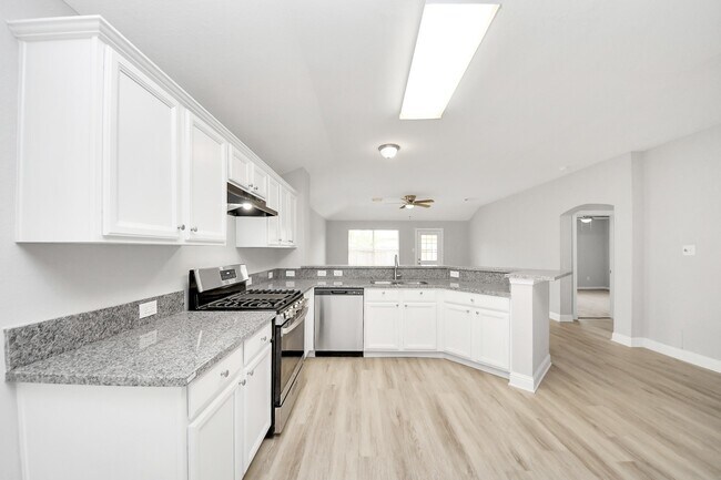 Building Photo - 19618 Beachy Ct