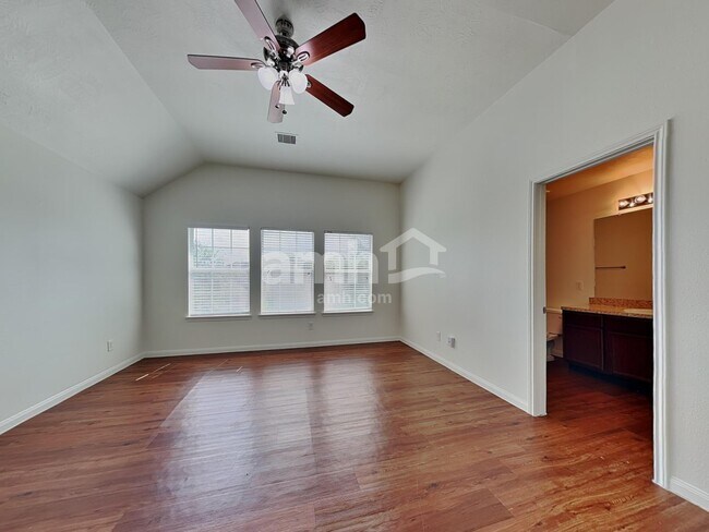 Building Photo - 15450 Bammel Oaks Ct