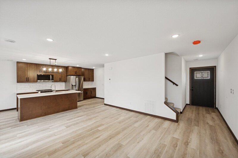 Building Photo - 18061 Walnut Circle