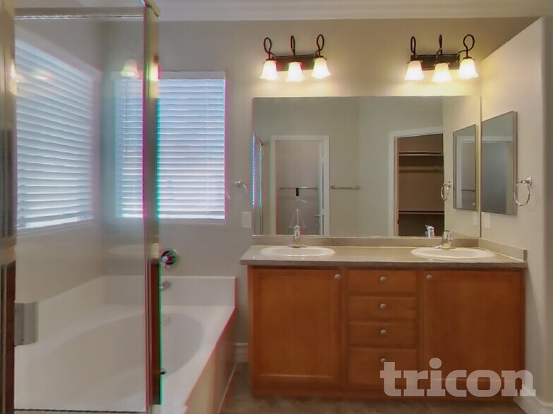 Building Photo - 6046 W Traviata Ave