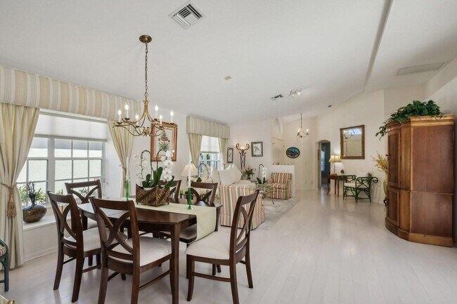 Building Photo - 16481 Riverwind Dr