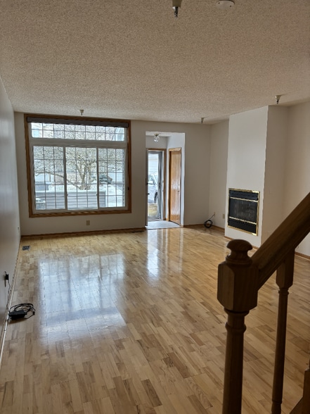 Building Photo - 18083 Settlers Way