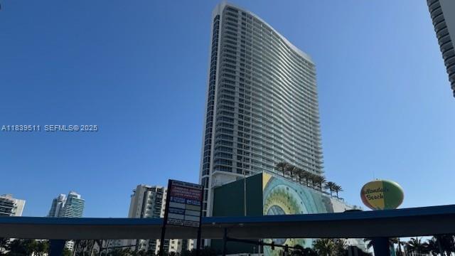 Building Photo - 1801 S Ocean Dr