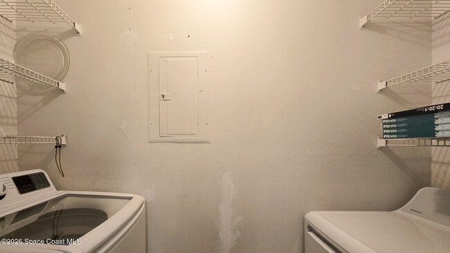 Building Photo - 7667 N Wickham Rd