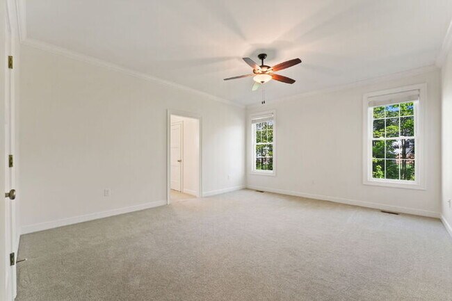 Building Photo - Spacious 5 Bedroom Home in Rountrey (Newmarket Section) – 3,555 Sq Ft – $4,350/mo