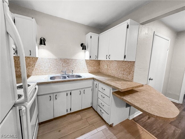 Building Photo - 3744 Estelle Ave