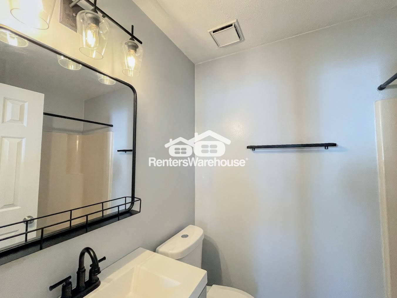 Building Photo - 808 Fraternity Ct