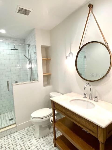 Building Photo - 3611 Bradenton Rd