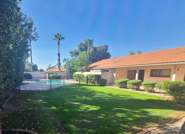 Building Photo - 8725 E San Ardo Dr