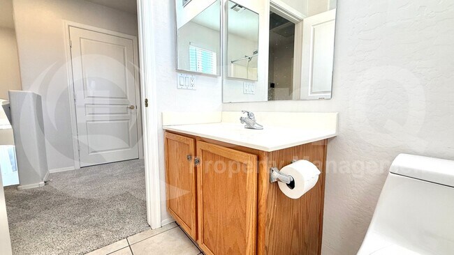 Building Photo - 1168 S Park Grove Ct